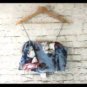 NWT L'Atiste By Amy Blue Floral Crop Top Large